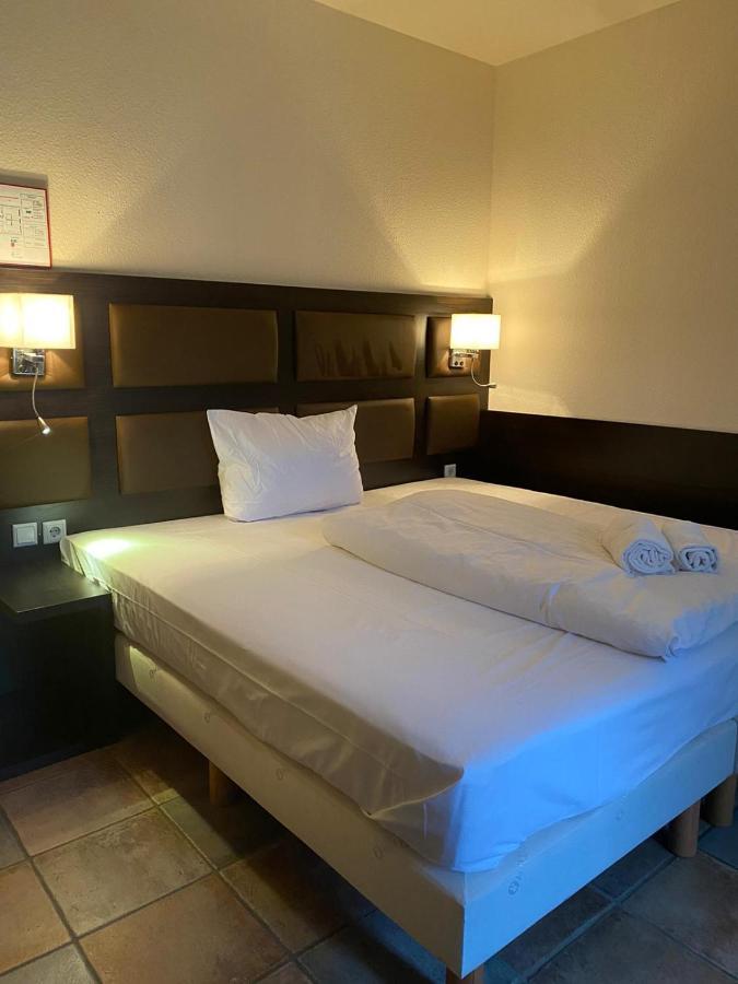 Vintage Hotel Koeln Pulheim - Kostenlose Parkplaetze Экстерьер фото
